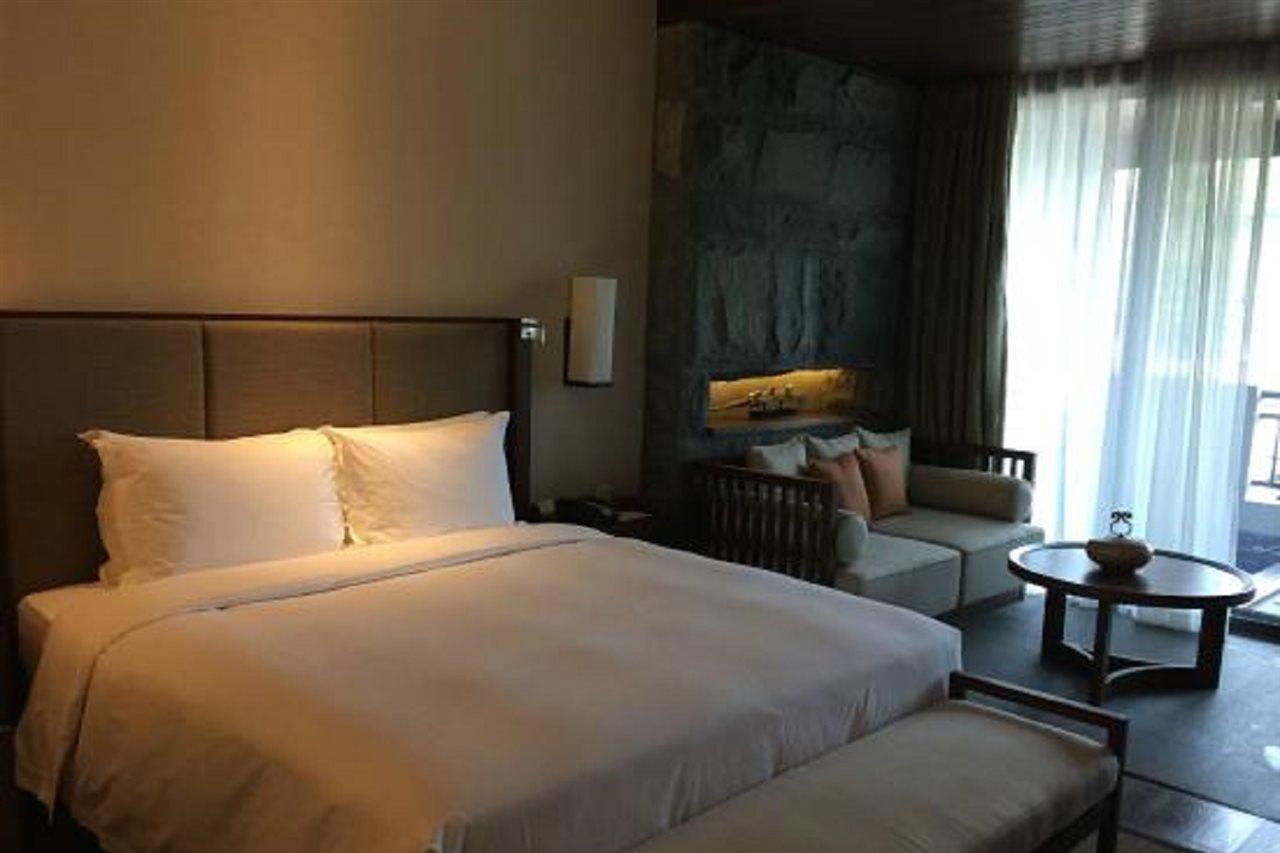 Doubletree Resort By Hilton Hotel Hainan - Qixianling Hot Spring Baoting Exteriör bild