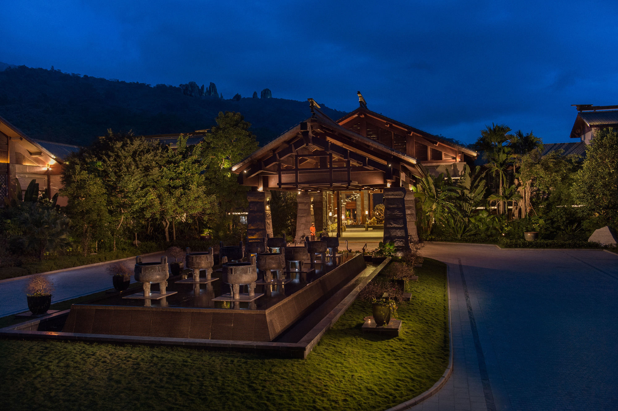 Doubletree Resort By Hilton Hotel Hainan - Qixianling Hot Spring Baoting Exteriör bild