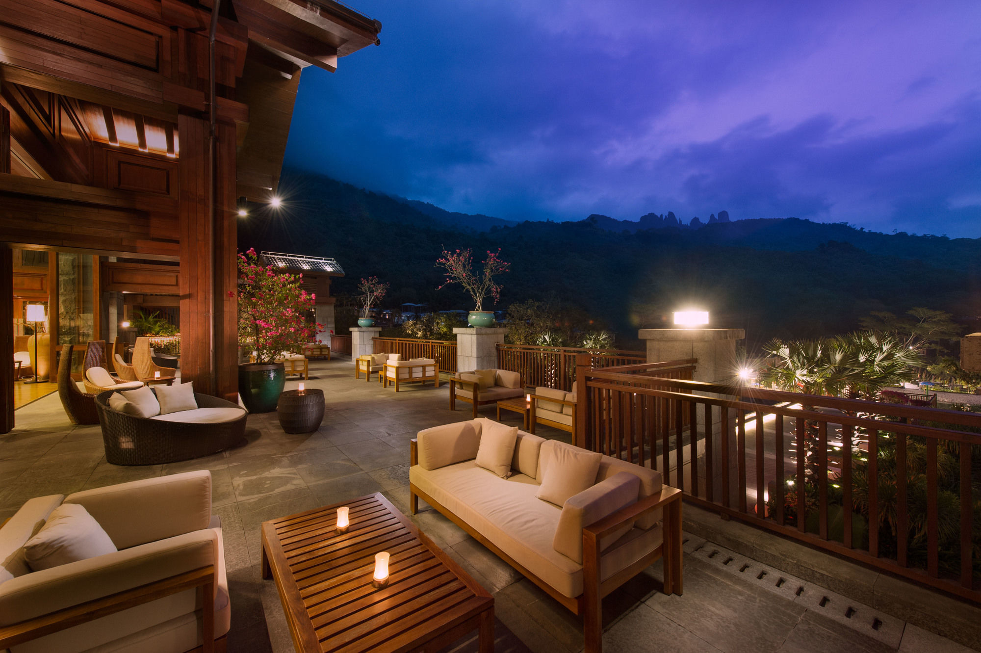 Doubletree Resort By Hilton Hotel Hainan - Qixianling Hot Spring Baoting Exteriör bild