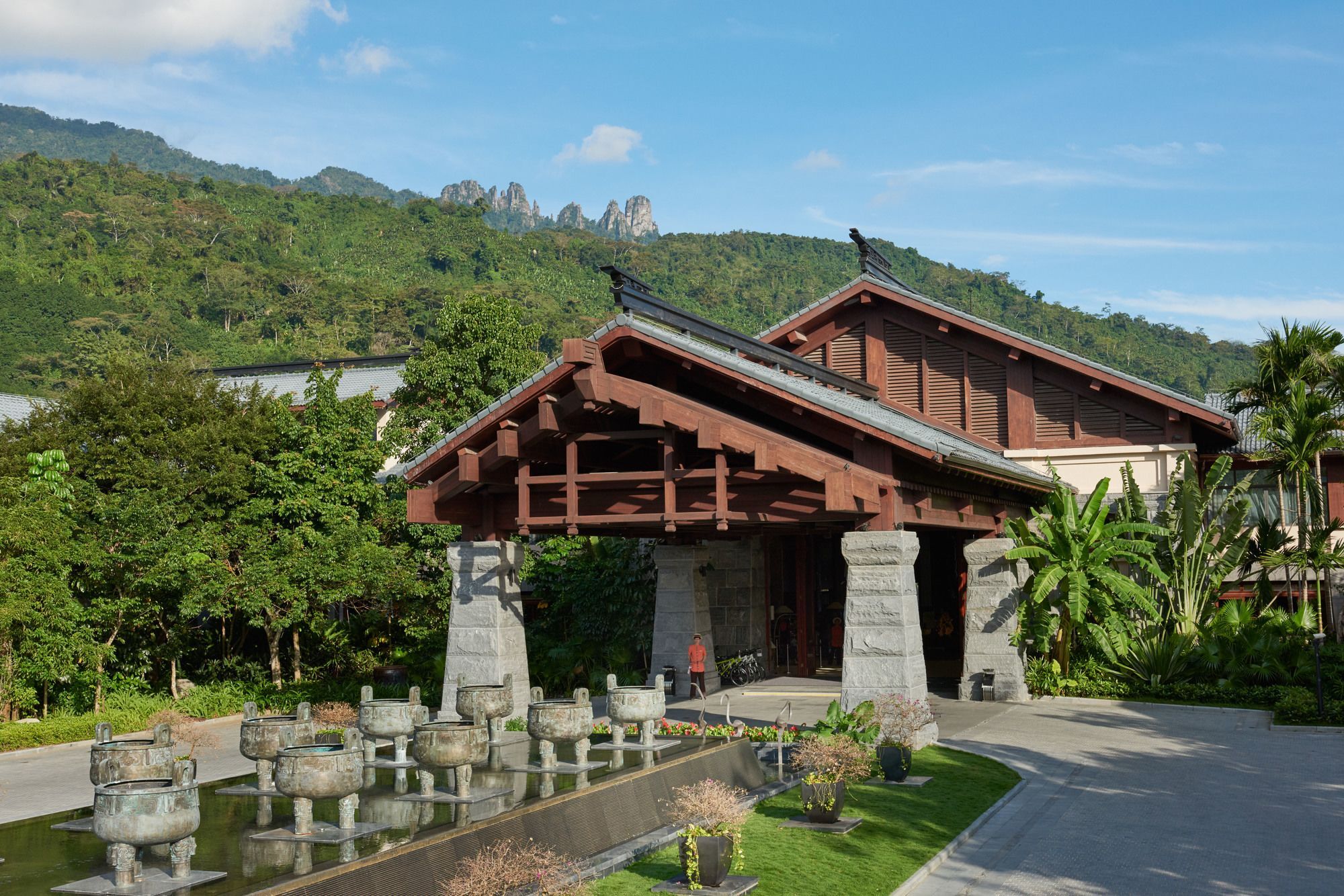 Doubletree Resort By Hilton Hotel Hainan - Qixianling Hot Spring Baoting Exteriör bild