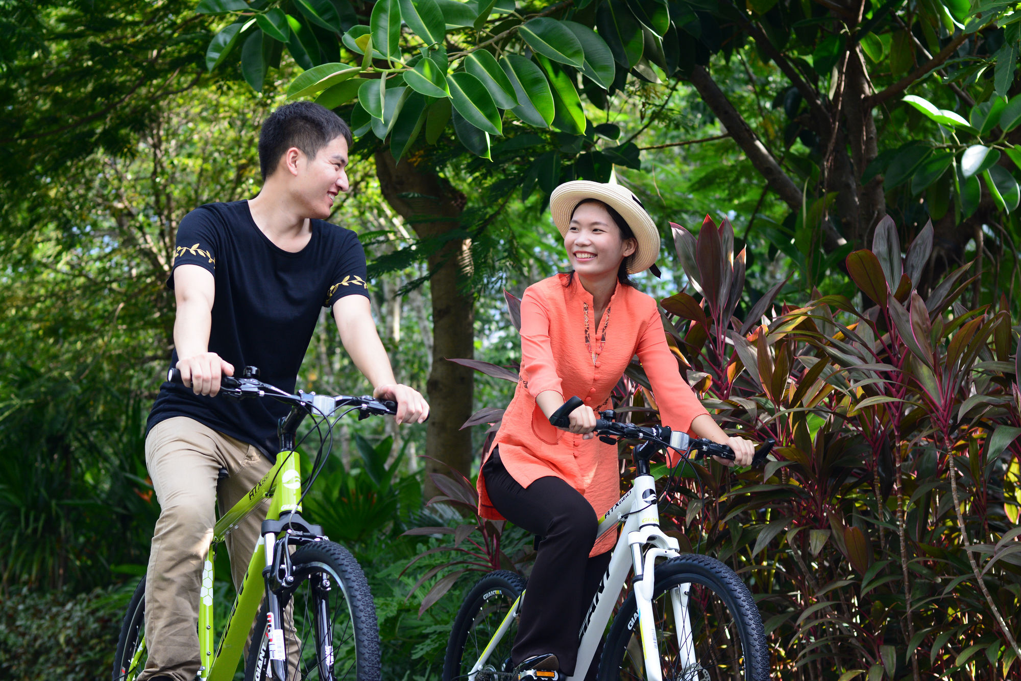 Doubletree Resort By Hilton Hotel Hainan - Qixianling Hot Spring Baoting Exteriör bild