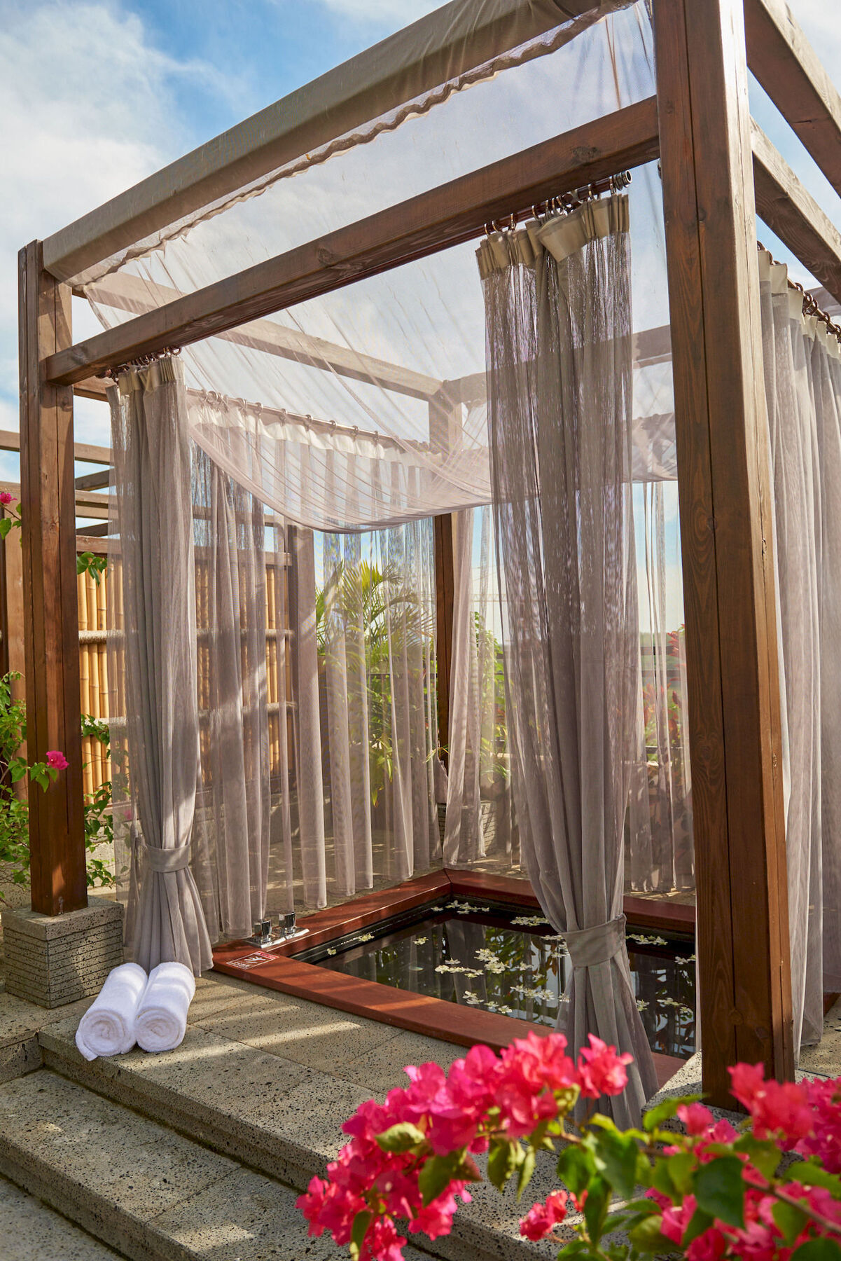 Doubletree Resort By Hilton Hotel Hainan - Qixianling Hot Spring Baoting Exteriör bild